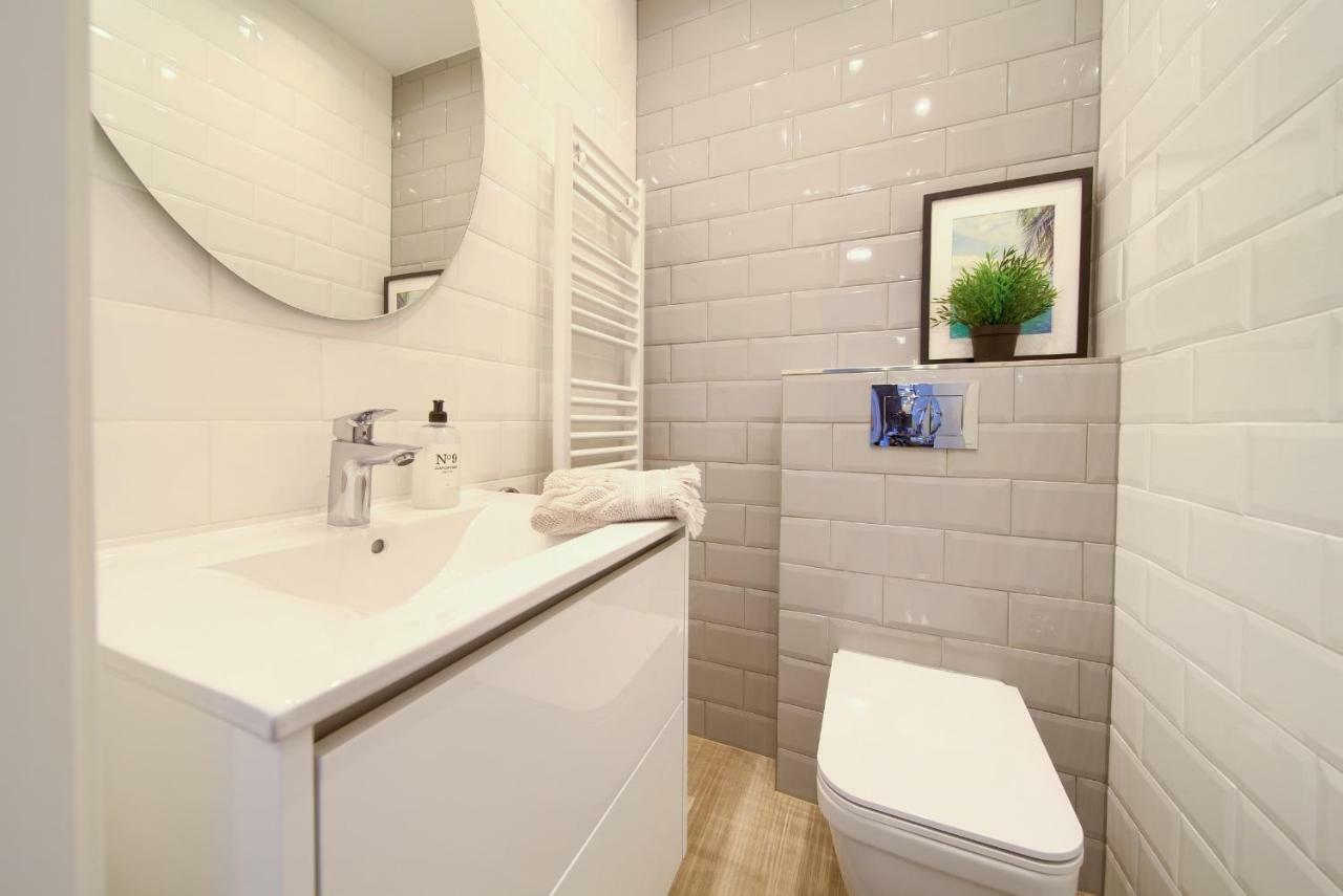 Holiday Home Elegant Vrh  エクステリア 写真