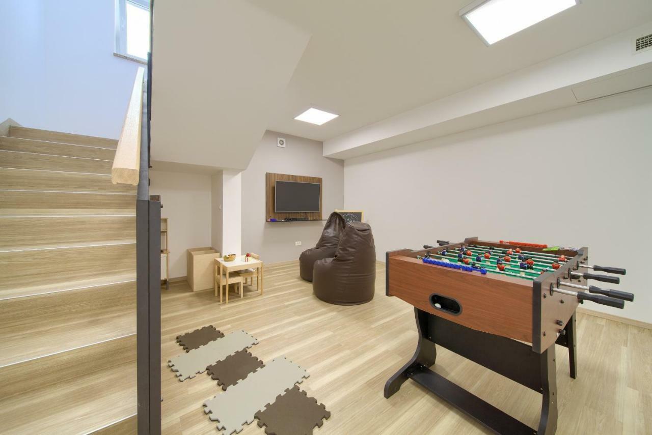 Holiday Home Elegant Vrh  エクステリア 写真