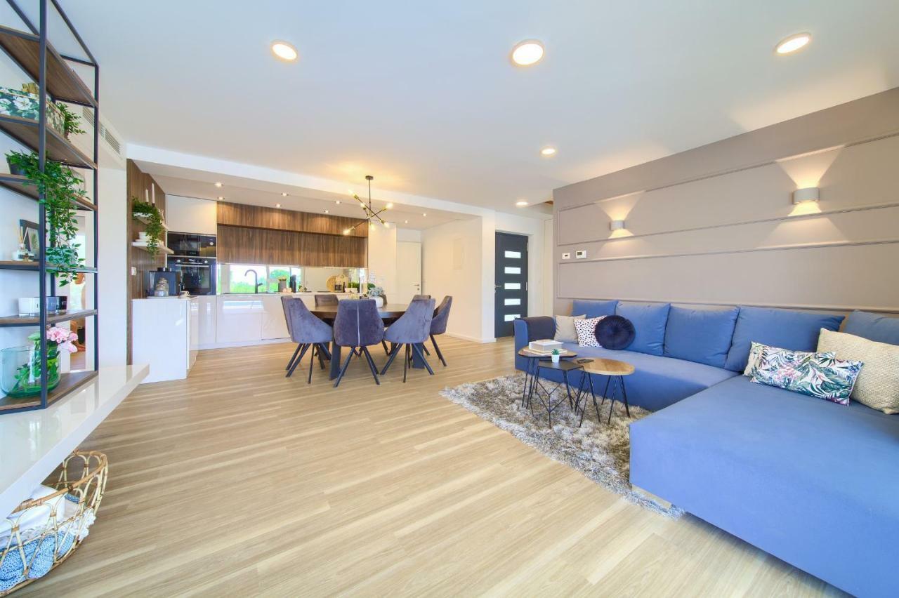Holiday Home Elegant Vrh  エクステリア 写真